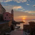 Feriehus Leccino Sea Cliff Private Garden In Gulf Of Poets Tellaro
